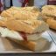 Bocata de almuerzo de huevo y jamón serrano
